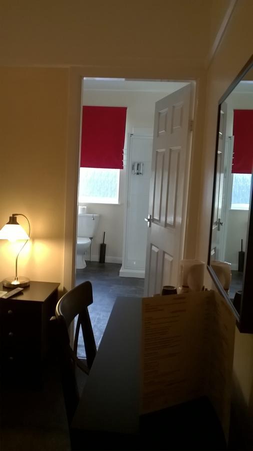 The Upton Arms With Letting *